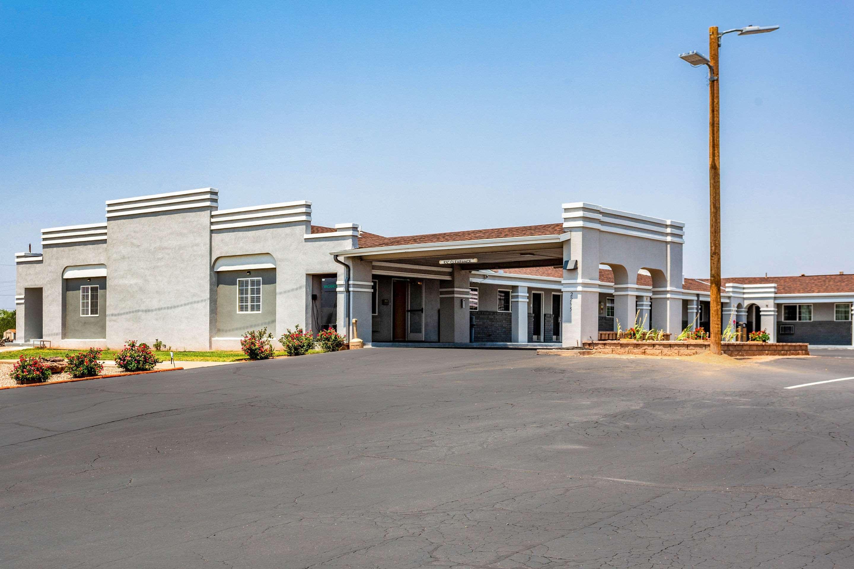 Econo Lodge Inn & Suites Santa Rosa Exterior foto