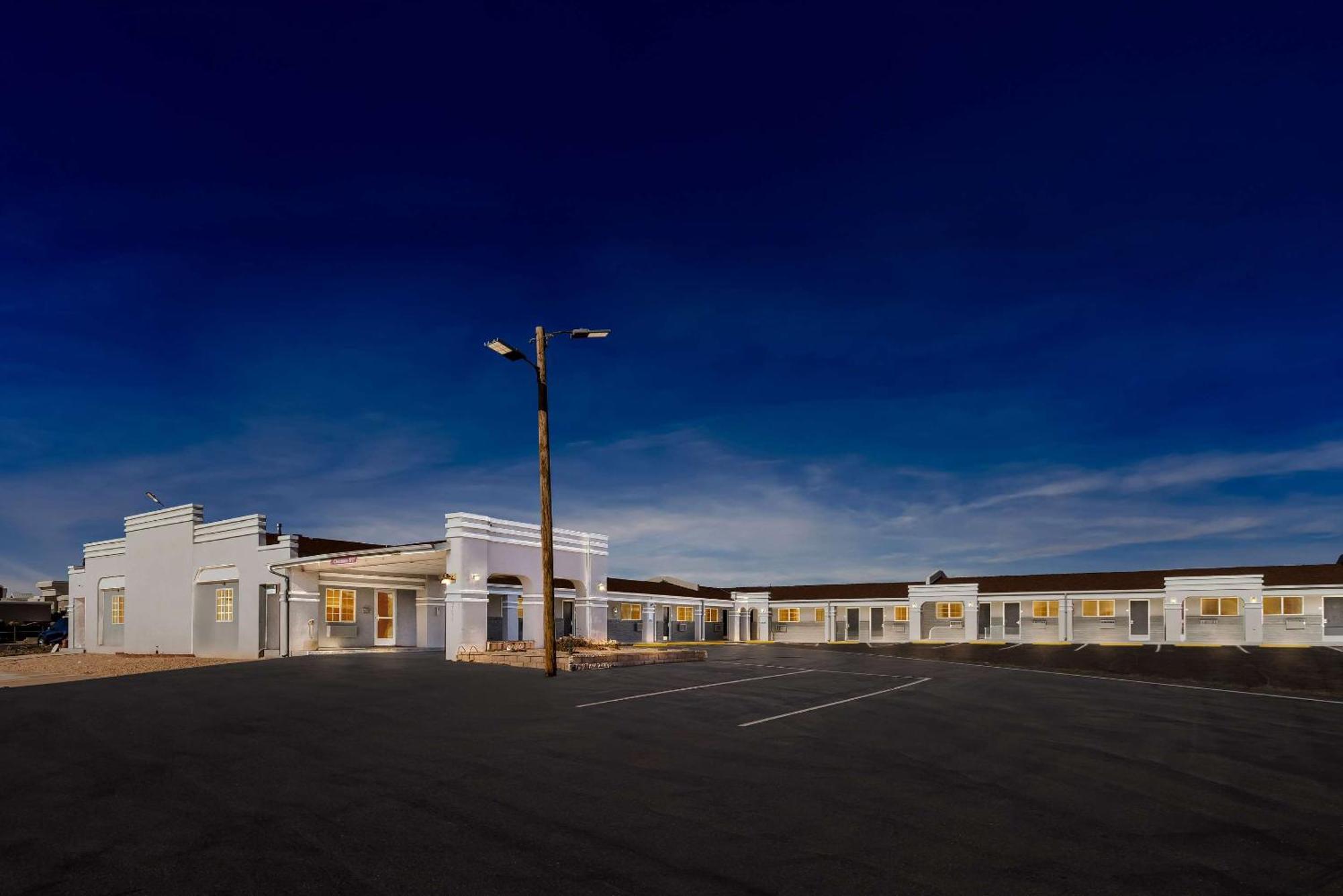 Econo Lodge Inn & Suites Santa Rosa Exterior foto