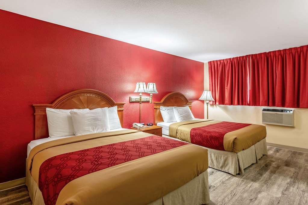 Econo Lodge Inn & Suites Santa Rosa Quarto foto